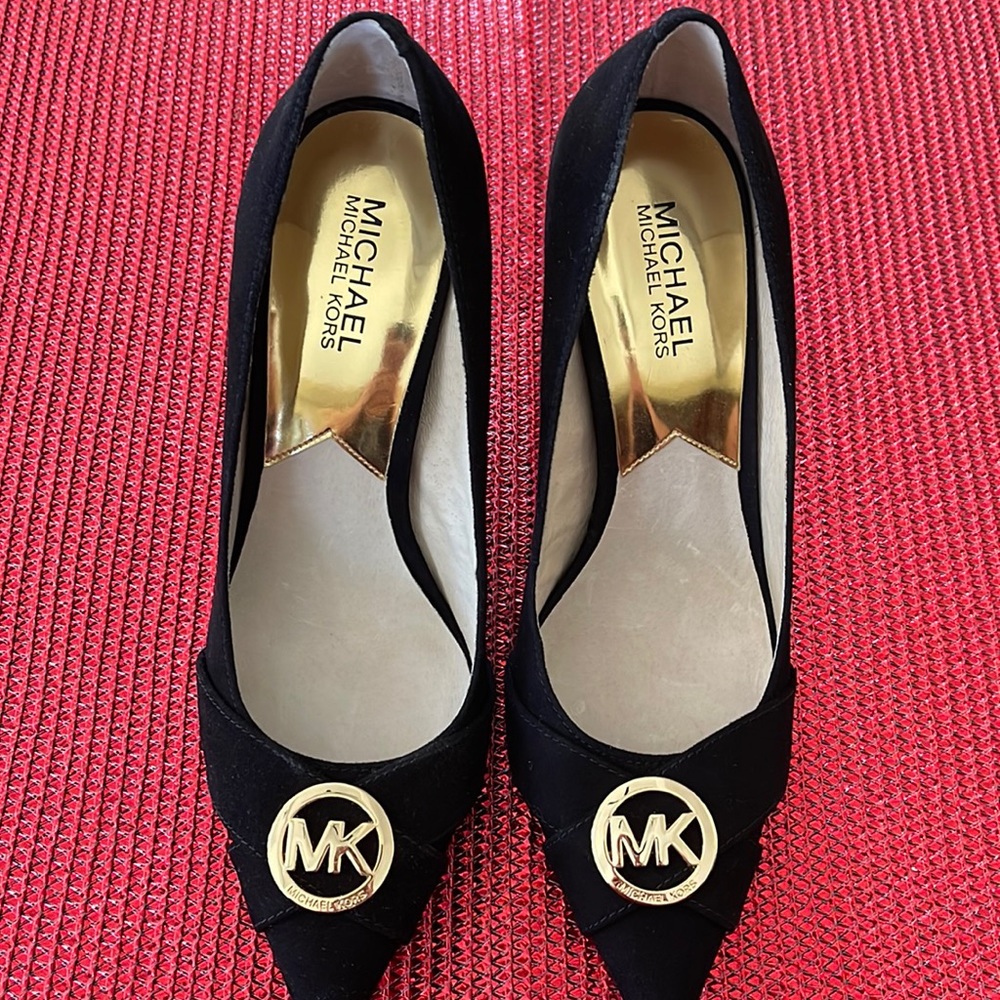 Gorgeous Michael Kors heels